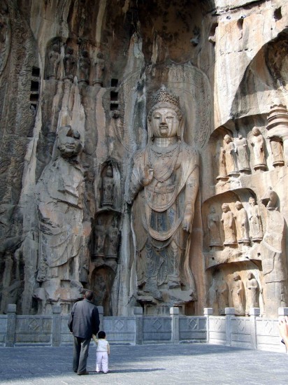 Longmen Grottoes - Henan Province  - China  (c) Vincent Ross