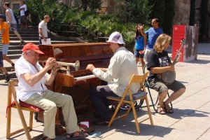 Dixieland Band in front of Barcelona Cathedral