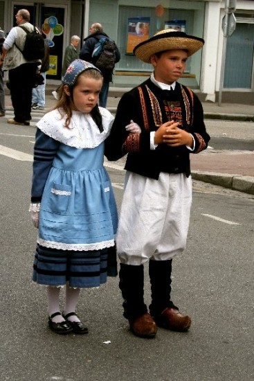 Children in traditional dress at the Interceltic Festival.