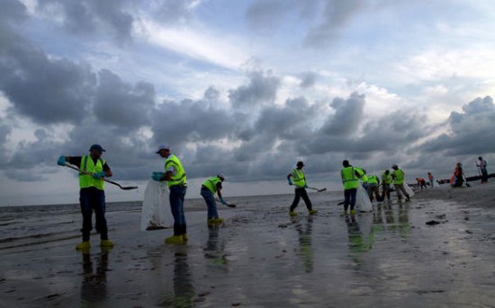 Oil Spill Health threat from Coastal Care