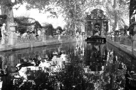 Fountain at Luxembourg Gardens Paris, Rhyno 2012