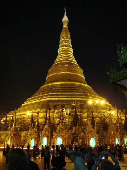 Rangoon's Shwedagon Pagoda at night