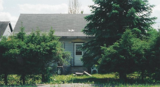 Old Halasz Homestead ... Someone actually mowed the lawn