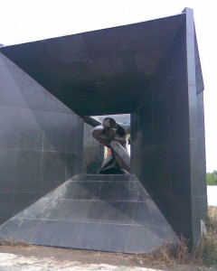 512px-Purge_victims_statue