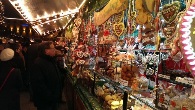 So many baked goods, so little time. Marienplatz Christmas Market, Munich.