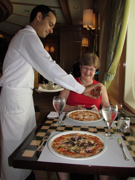 Splendid Pizza at Alfredo's