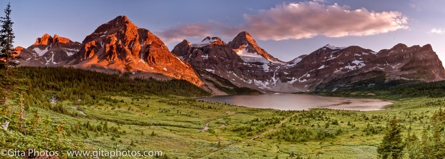 Assiniboine Massif © Ron Hallam