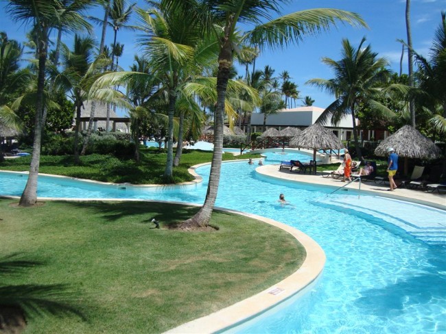 Meandering Pools at Secrets