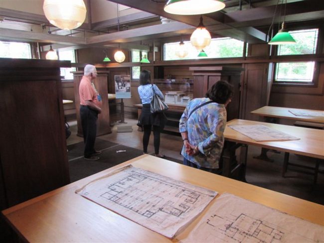Frank Lloyd Wright Design Studio